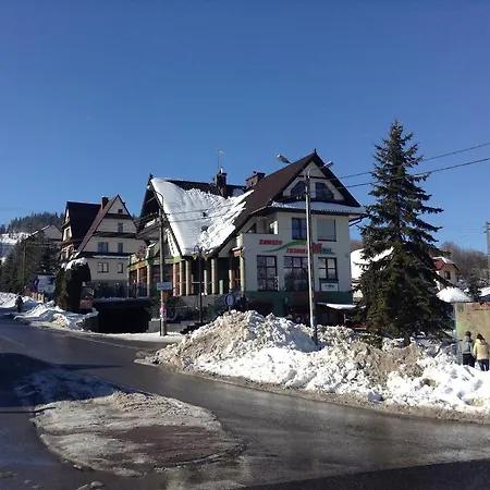 Πανσιόν Mylak 3*